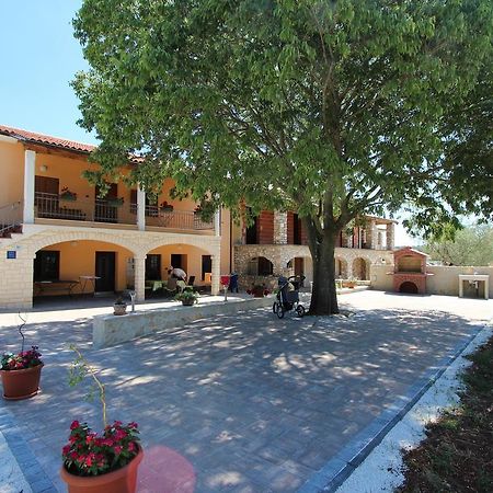 Apartments Luna Rovinj Exterior foto